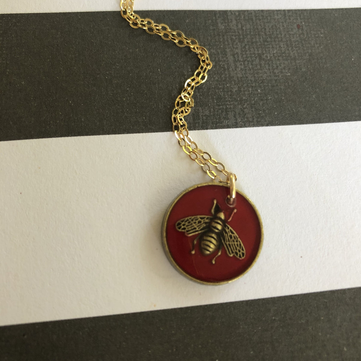 Gucci on sale necklace bee